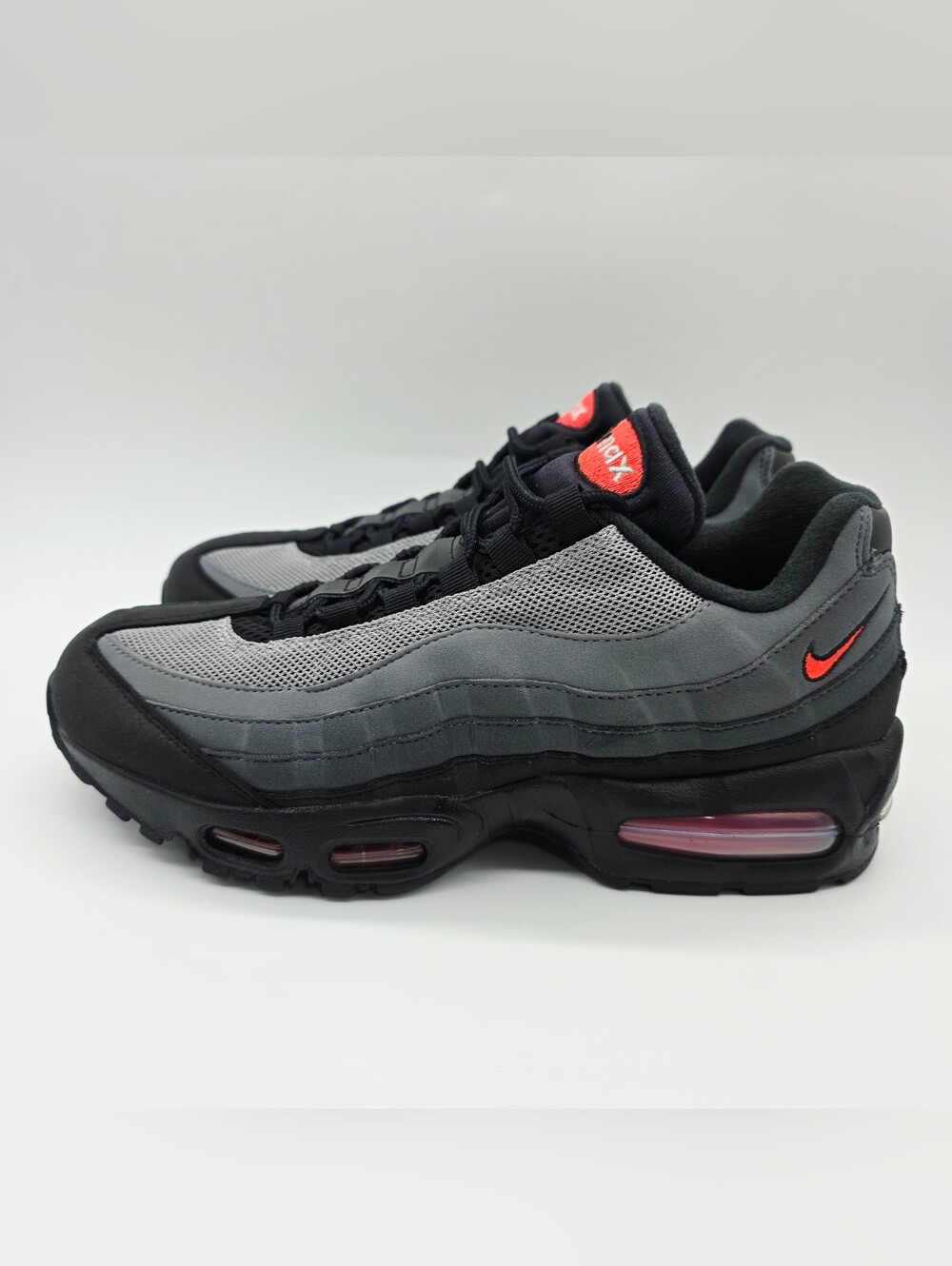 Nike Air Max 95 OG Big Bubble Black Bright Crimson IH4457-002 Men’s Size 8.5